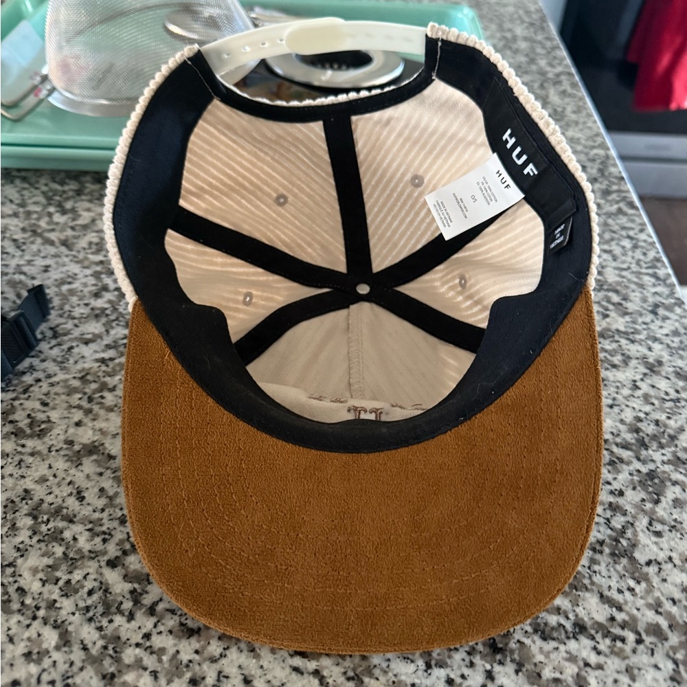 Huf “Hat-Trick” SnapBack Hat. - Picture 3 of 6